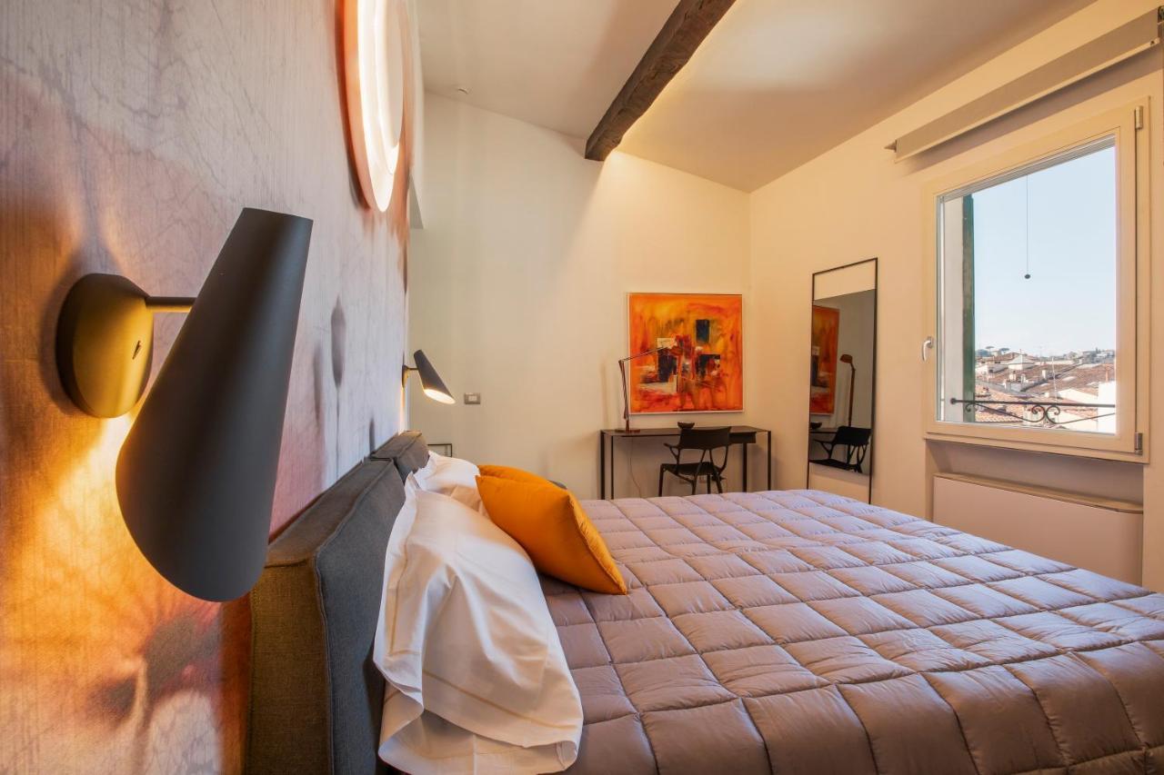 Residenza Benizzi Rooms In The Heart Of Firenze Esterno foto